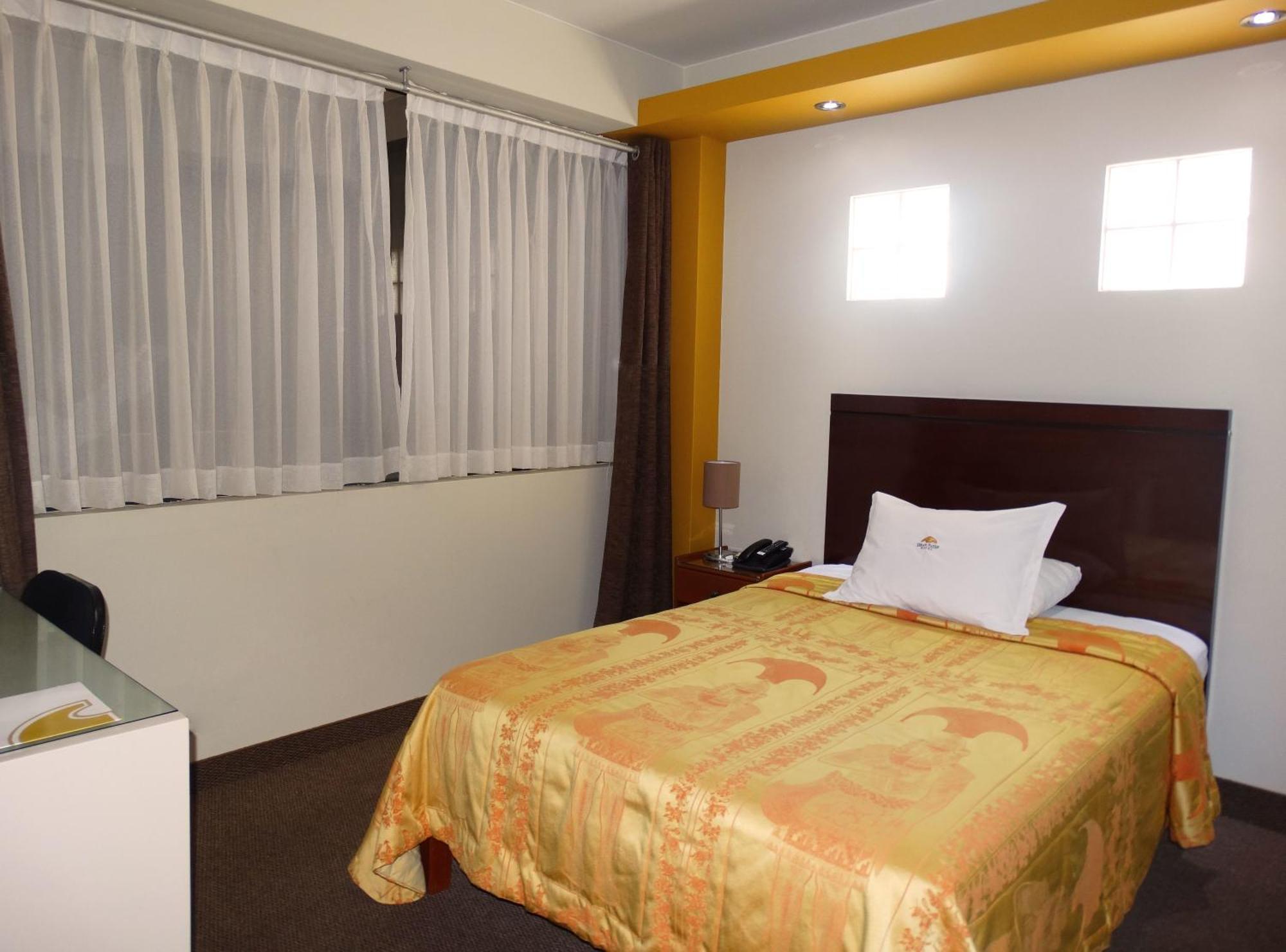 Hotel Gran Sipan Чиклайо Стая снимка