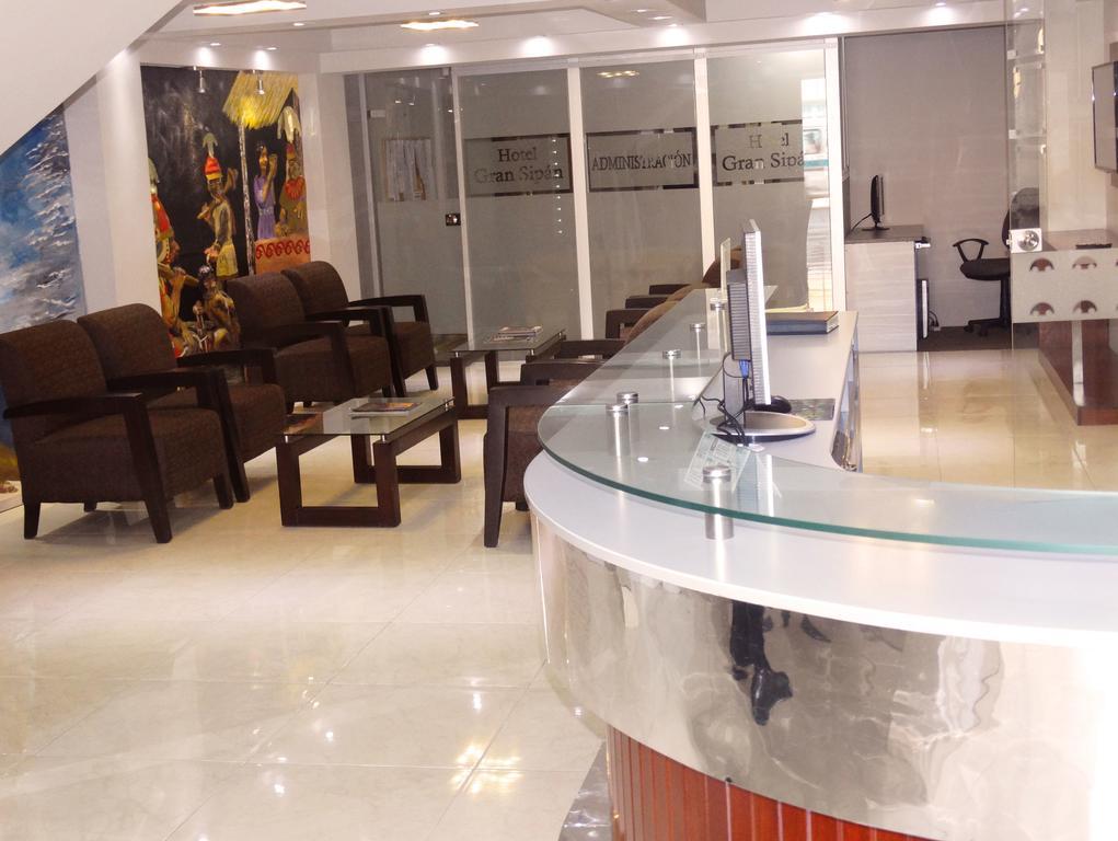 Hotel Gran Sipan Чиклайо Екстериор снимка
