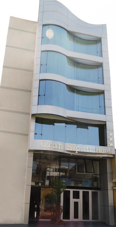 Hotel Gran Sipan Чиклайо Екстериор снимка