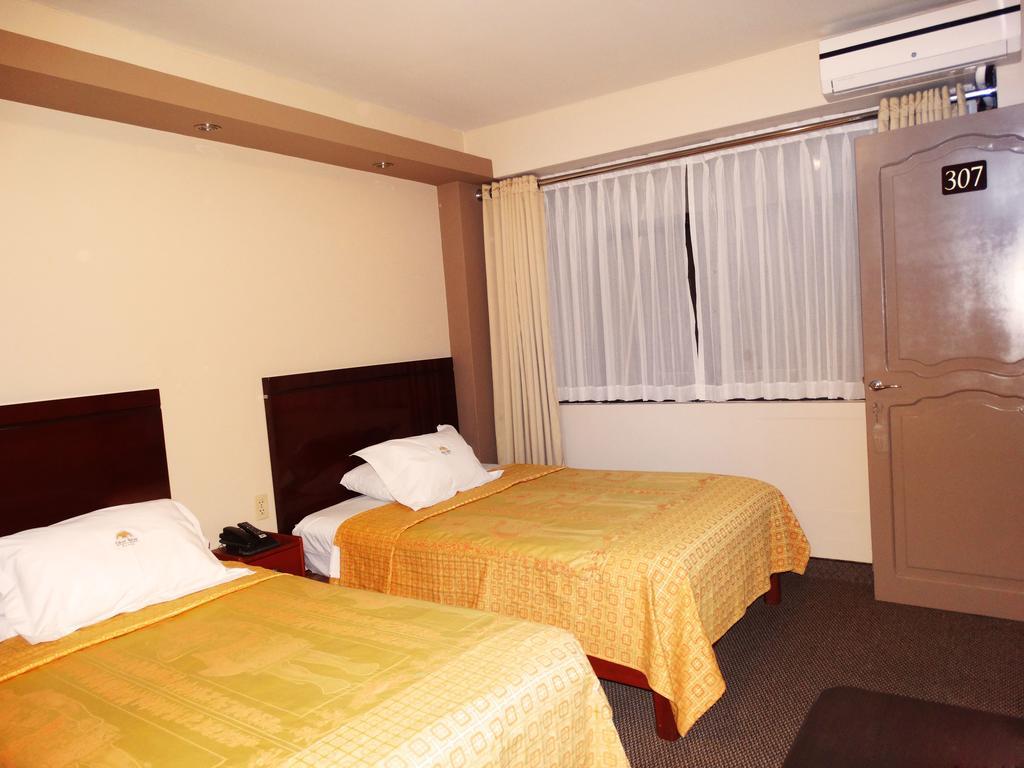 Hotel Gran Sipan Чиклайо Стая снимка